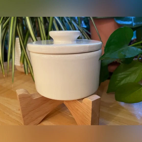 Trinket dish with lid, mark USA no marks, chips or scratches - Picture 8 of 10